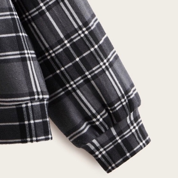 🆕 Shein 🆕 - Picture 3 of 3